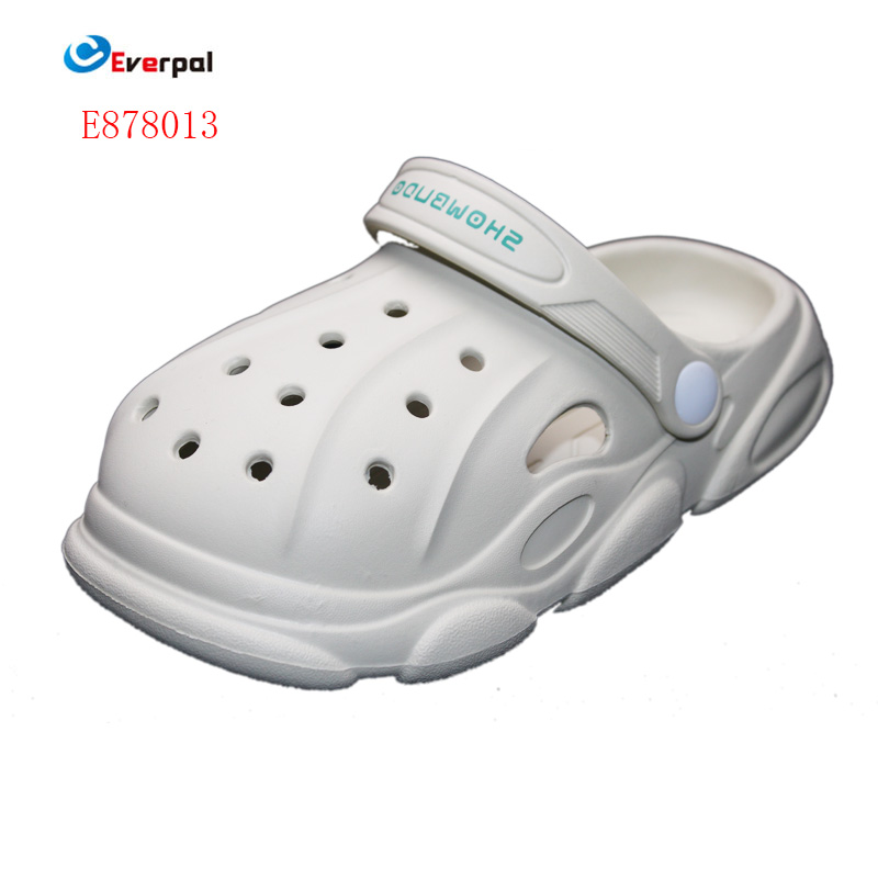 Perché le pantofole per gli zoccoli delle donne sono la scelta perfetta per il comfort quotidiano?